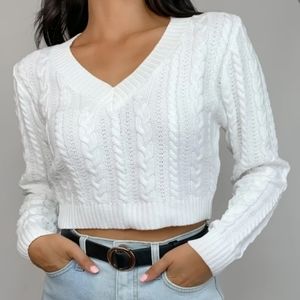 V-neck cropped long sleeve sweater size M